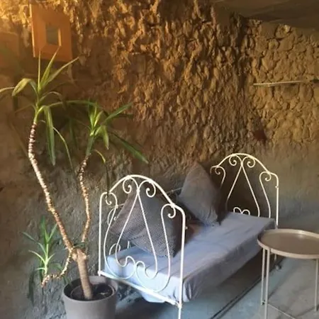 Joli Les Archers Montpeyroux (Puy-de-Dome)